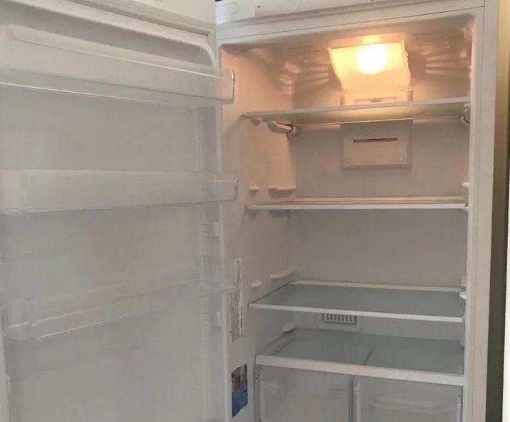 Неисправный холодильник